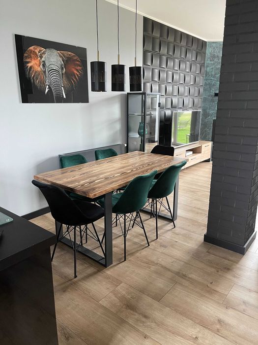 Stół drewniany na wymiar loft trwałe metalowe nogi