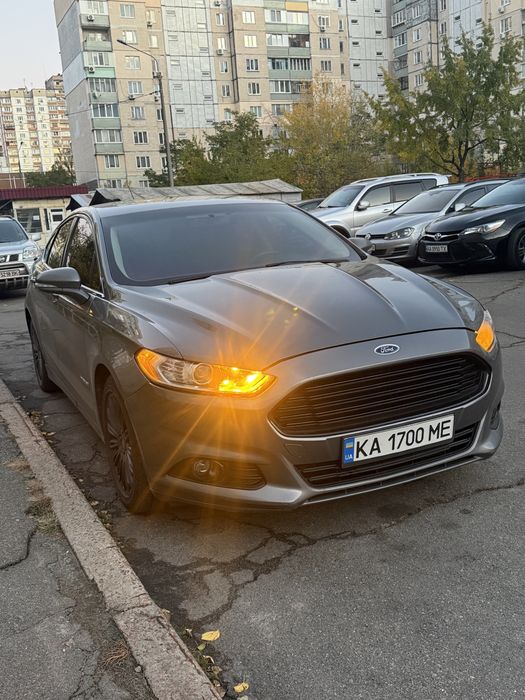 Ford Fusion 2013 Hybrid