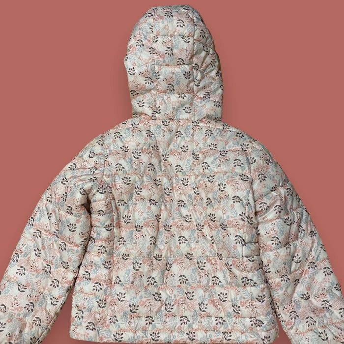 Casado Acolchoado Floral c/ Capuz Menina 6/7 anos