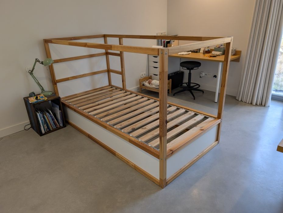 Cama beliche IKEA KURA