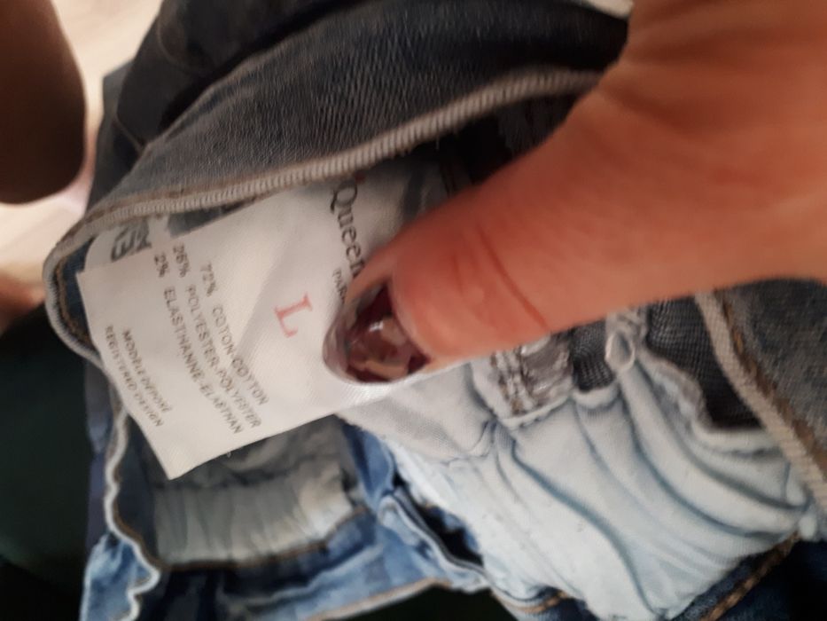 Spodnie dżinsowe Queen Hearts z paskiem roz L