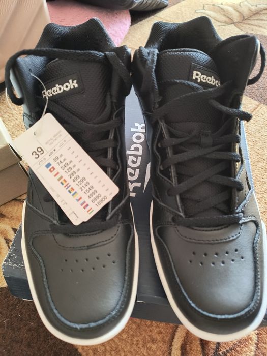 Buty sportowe Reebok 39 wyższe nowe firmowe półbuty