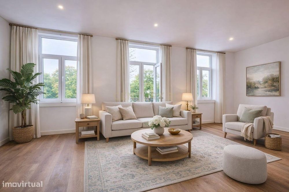 Apartamento T1+1 Duplex de Prestígio Totalmente Renovado na Avenida Lu