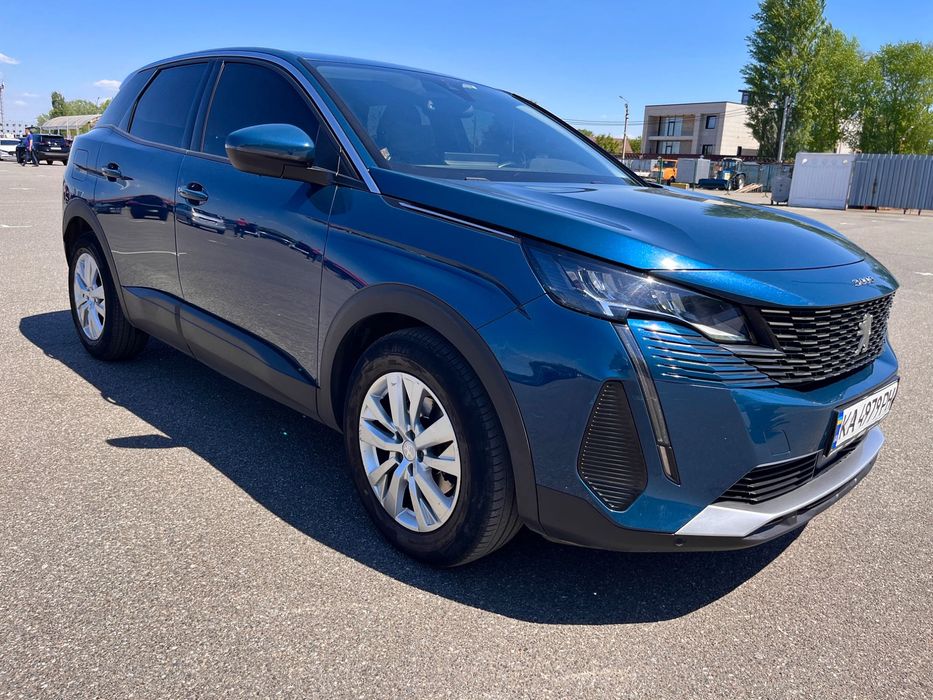 Продаю своє авто Peugeot 3008