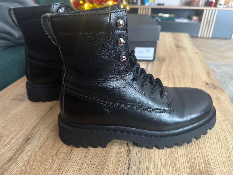 Buty vistula NELSON nowe rozmiar 41 100% skóra