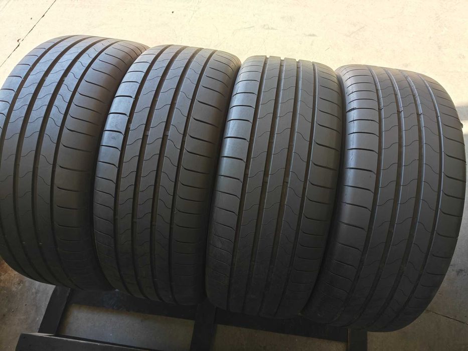 R20 245 45 шини літні Bridgestone 24рік якісна гума за яку не соромно буде. комплект!