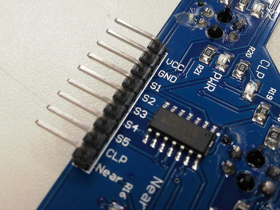 Line-following and obstacle-detection module for robots64862893007362123