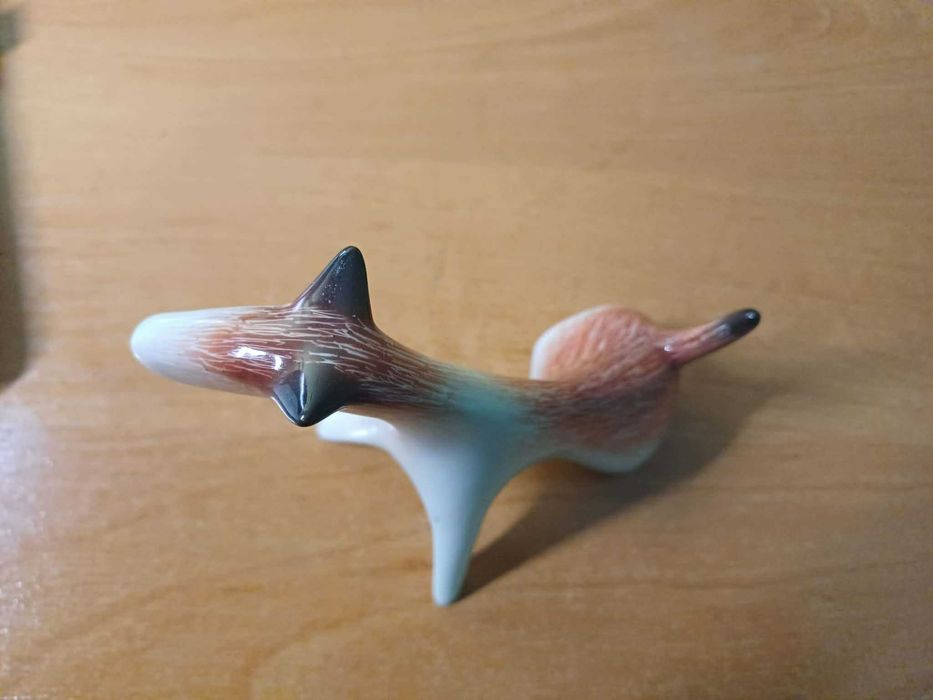Figurka Foxteriera ĆMIELOW