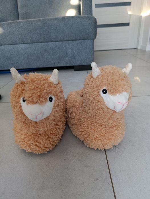 Kapcie Alpaca ciepłe miękkie pantofle Lama 38-41