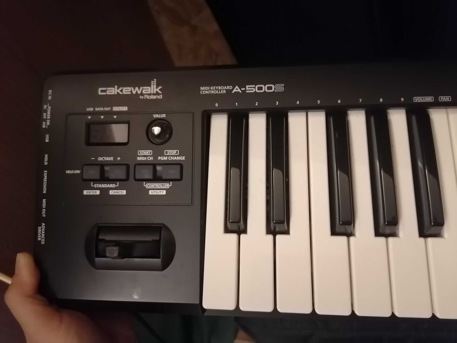 Cakewalk (Roland) A500s - Midi/Usb 49 teclas