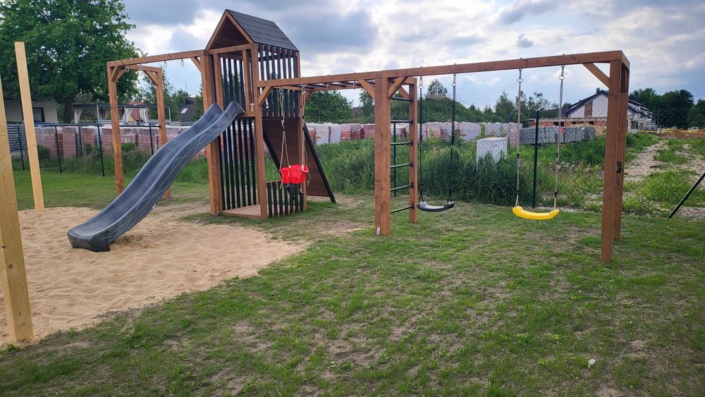 Nowoczesny Drewniany Plac Zabaw LUNA XL PLUS zjeżdżalnia lamele