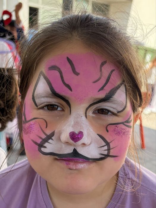 Insuflável (6/7 anos) + Pinturas Faciais