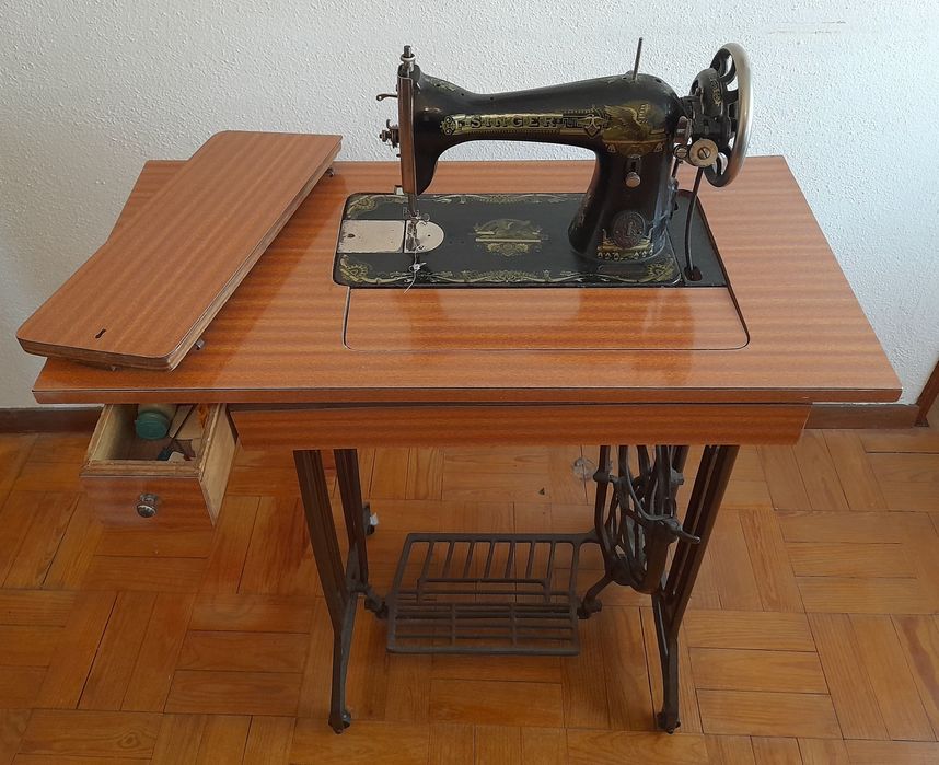 Máquina Costura Singer