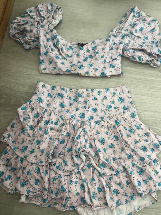 костюм зі спідницею шортами Zara
