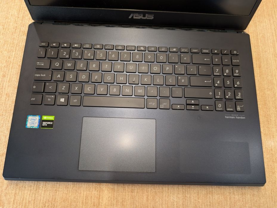 Portátil ASUS X571 GT 12Gb RAM 1TB HDD + 256 GB SSD NVIDIA GTX 1650 intel i7 novo