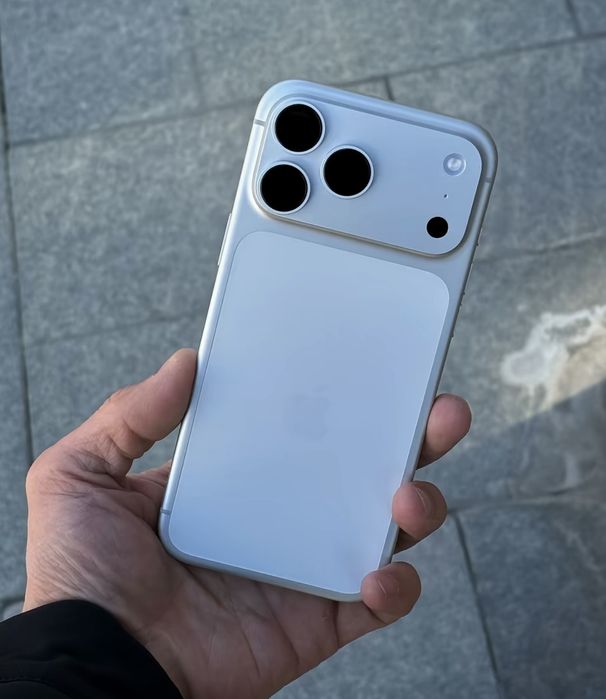 iPhone 17 pro max Silver 256GB