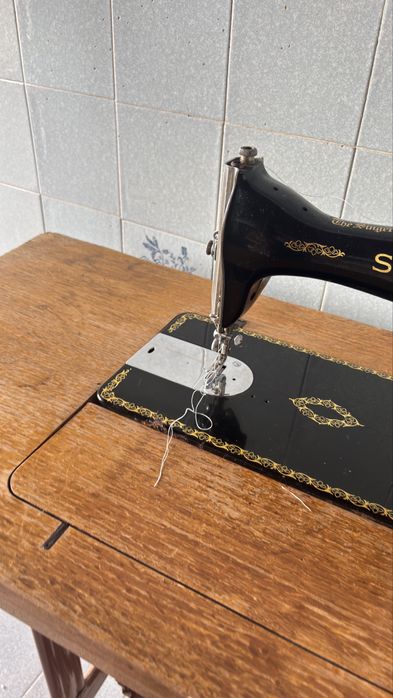 Maquina de costura Singer