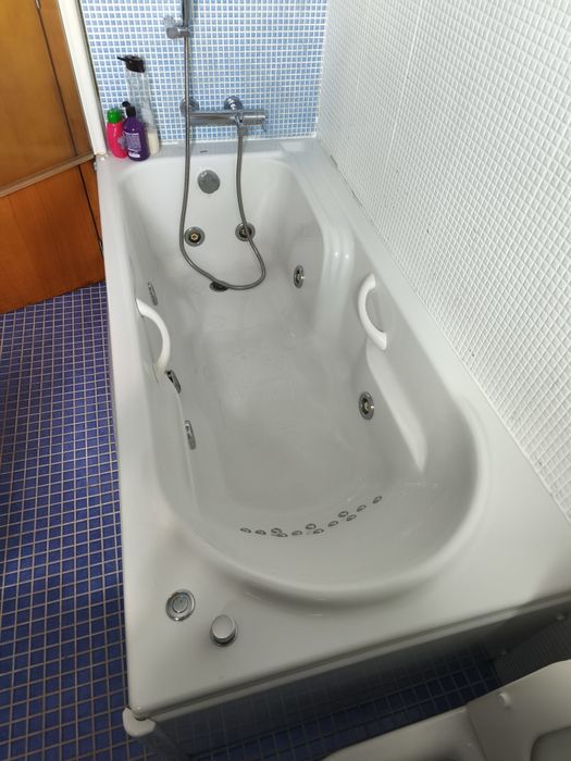Banheira de hidromassagem