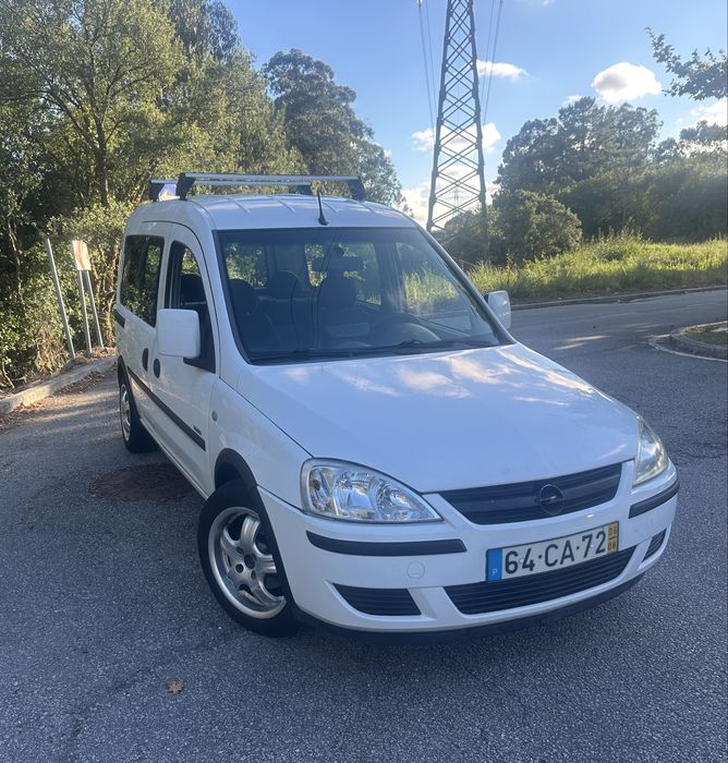 Opel combo c de 5 lugares