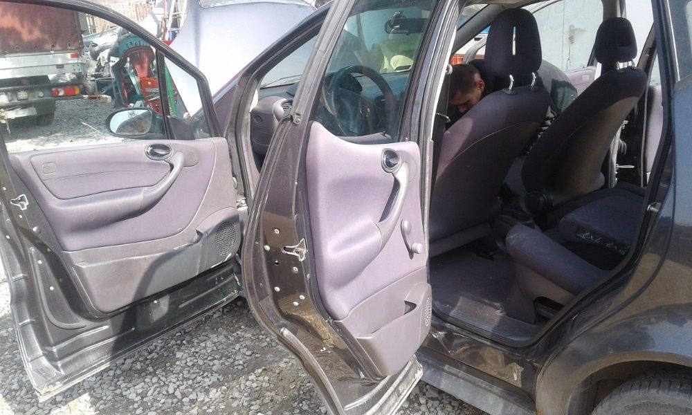 Fotele Przód Tył Kanapa Oparcie Mercedes A-Klasa W168 A168 Maska Lampy