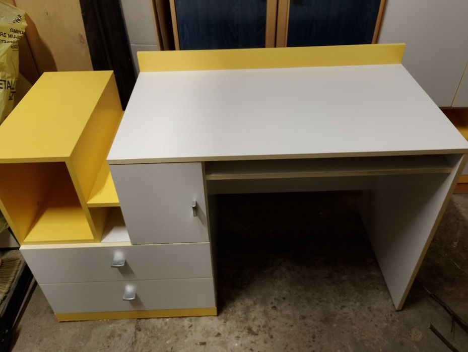 Biurko dziecięce młodzieżowe