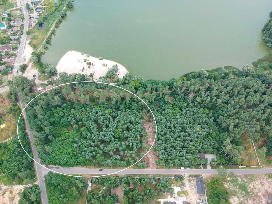 Земельна ділянка с.Бобриця, 50 соток  ліс та озеро + 33 квт