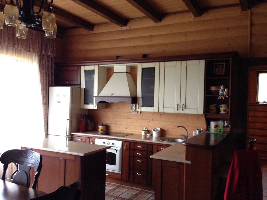 Відпочинок в Карпатах.Оренда будинка в горах .Котедж "Лара" Микуличин