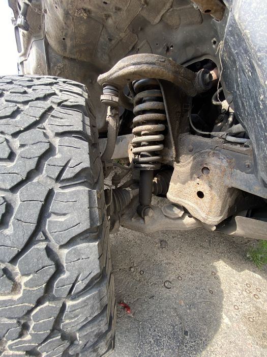 Передняя подвеска Toyota Land Cruiser 90