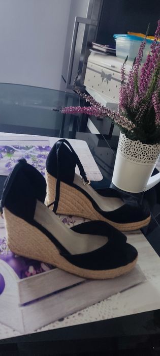 Espadryle czarne na koturnie