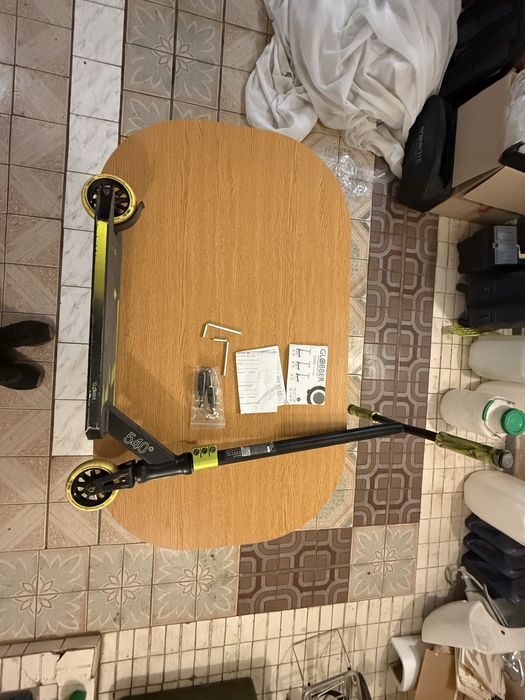 Трюковий самокат Globber Stunt GS 540 – майже новий