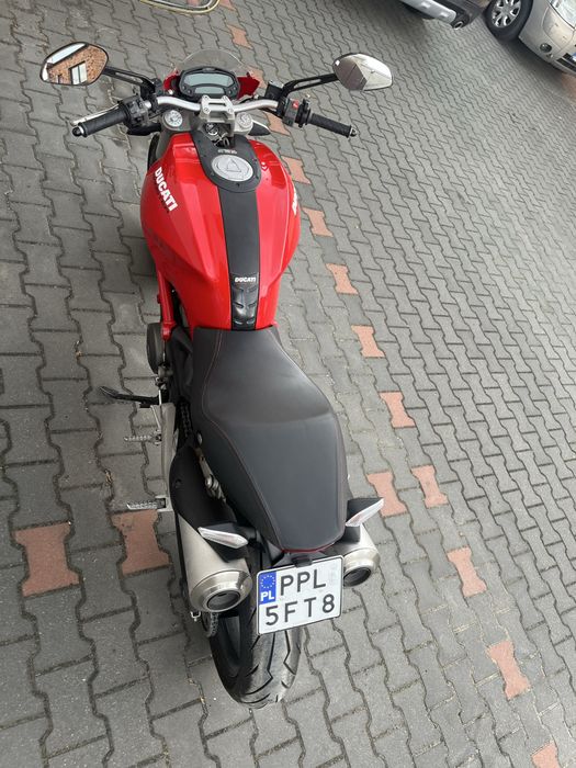 Ducati monster 696