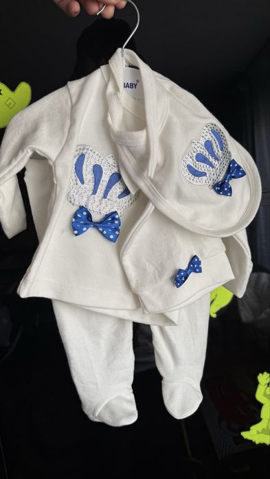 Продам костюм для новонародженого 62см