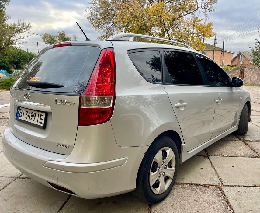 Hyundai i30cw FD FL 2010 1.6crdi 6ступ мех дизель