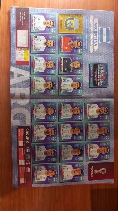 Caderneta mundial 2022 completa