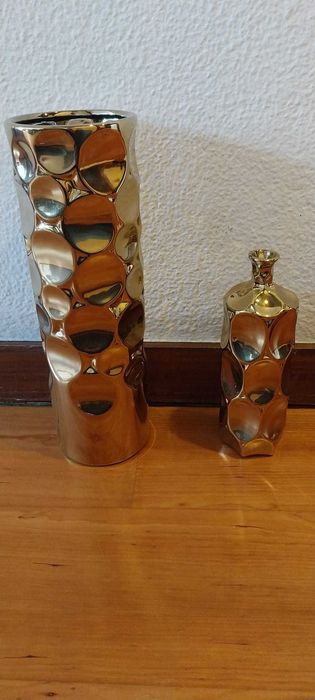 Conjunto de Jarras Douradas64585555593730126