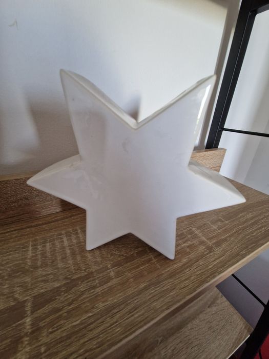 Estrela branca em cerâmica  Bordalo Pinheiro.