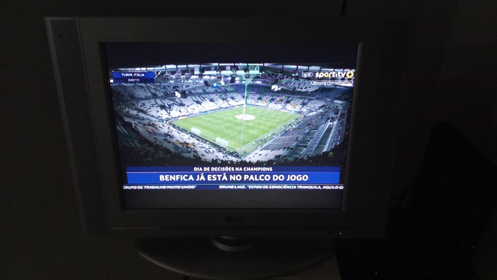 2 TV LCD Marca LG 24". De 8 Fotos