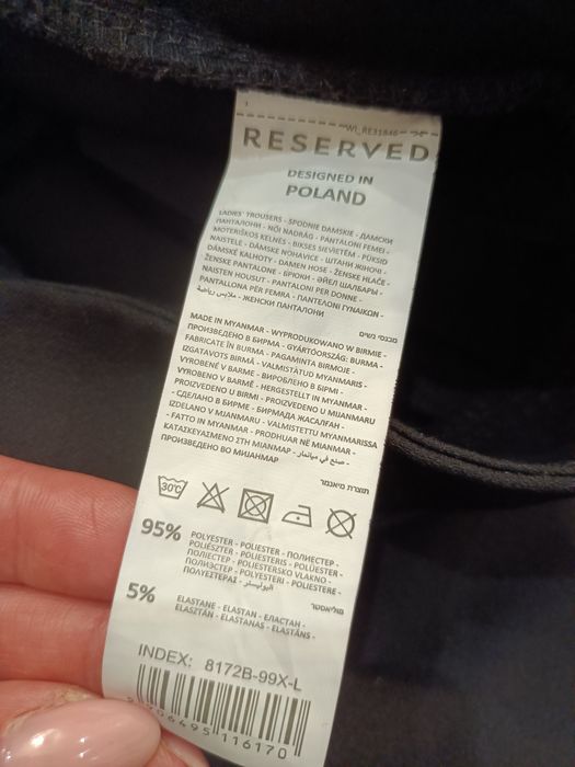 Spodnie jogger z zakładkami Reserved r. L Nowe