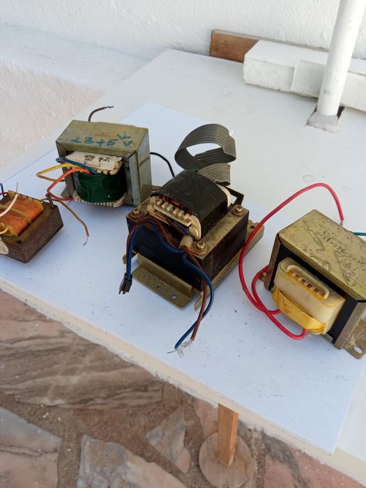 Transformadores 220v - ?