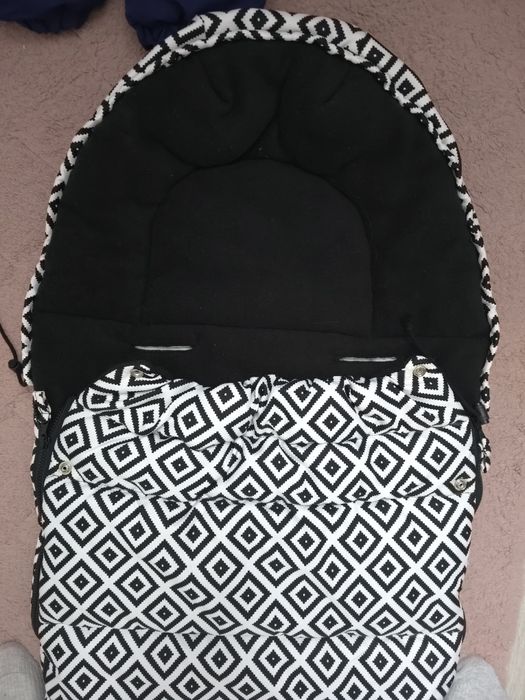 Śpiworek do wózka lub na sanki