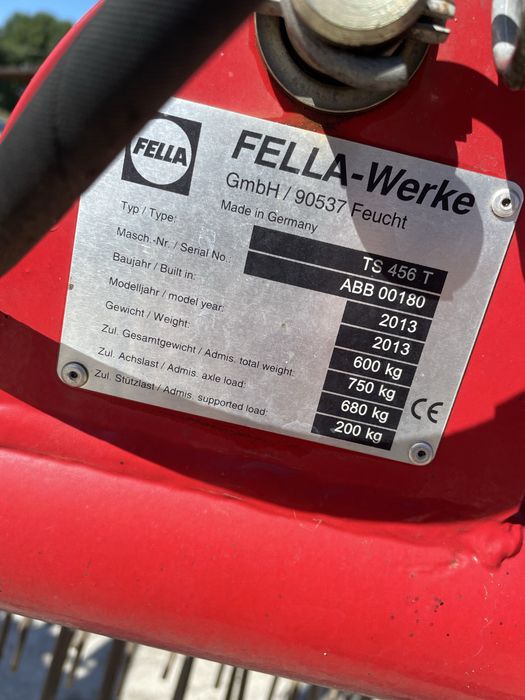 Zgrabiarka karuzelowa Fella TS 456 T szerokość robocza 4,5 m