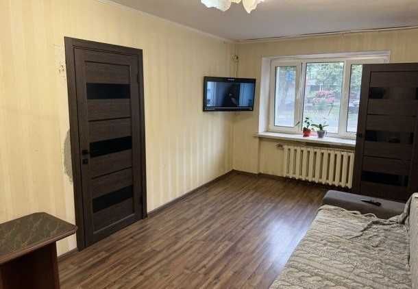 Продам 2к квартиру по пр. Богдана Хмельницкого 45