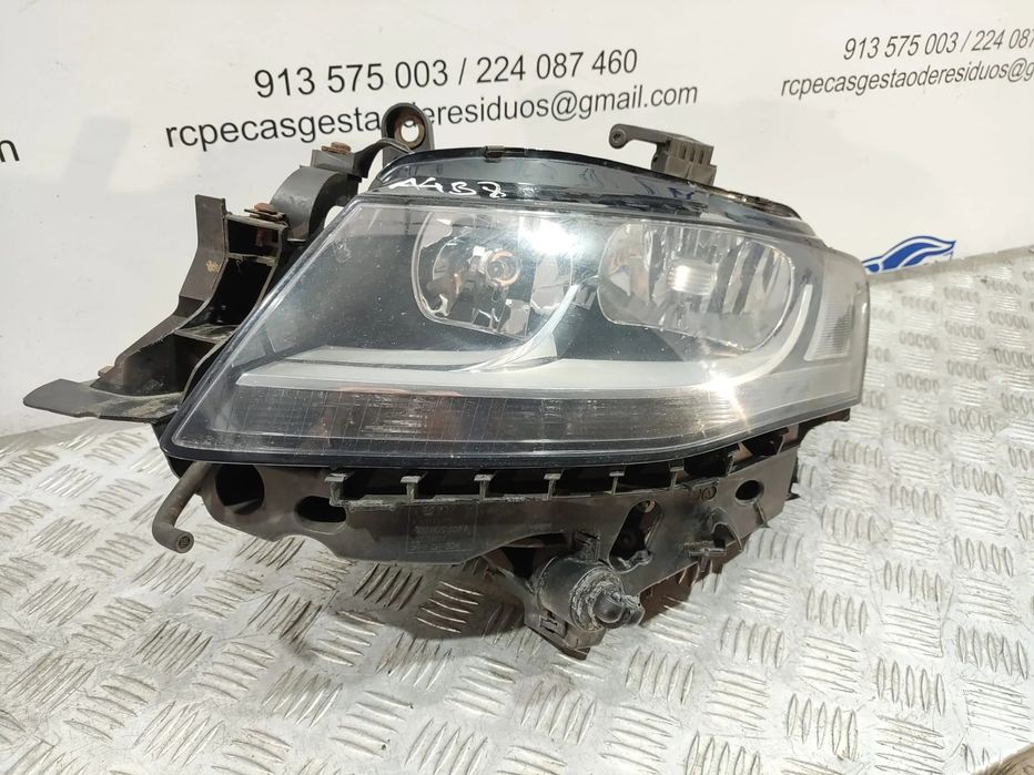 Otica Farol Frente Frontal Esquerda Original Audi A4 B8 Pre Facelift