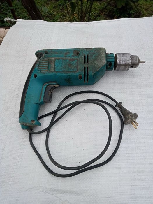Продам эл дрель -400грн