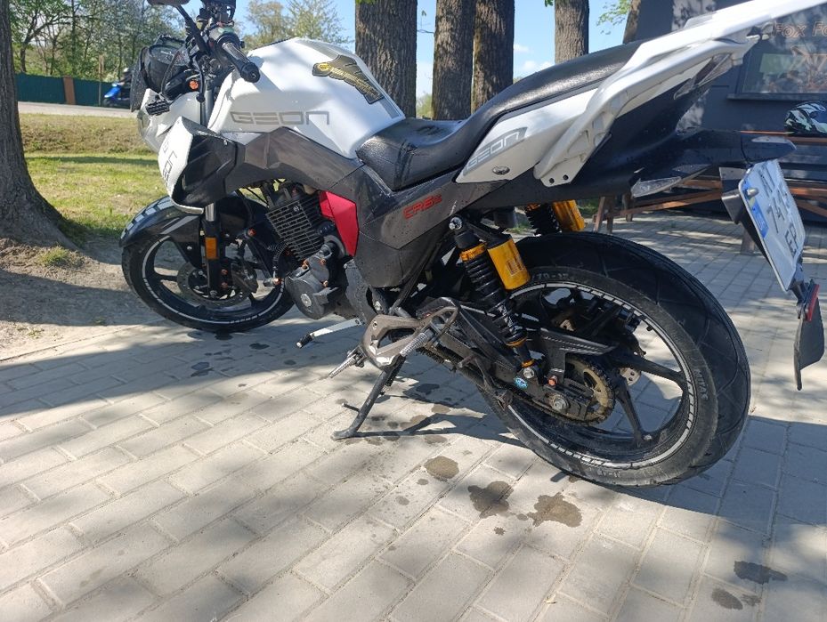 Geon cr6z(250cc)