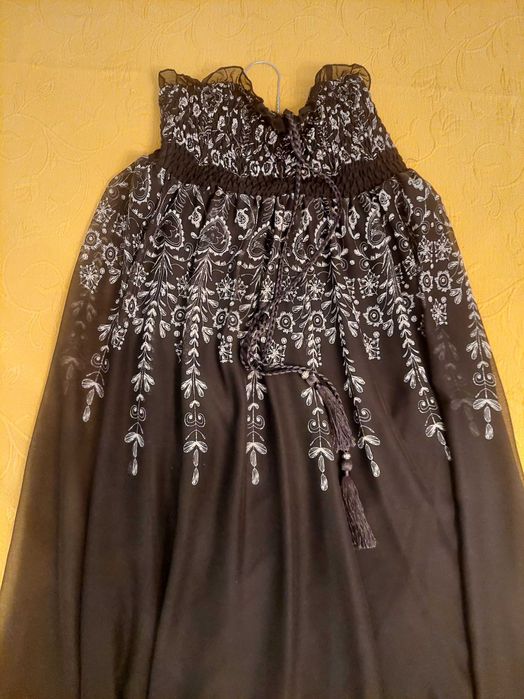 Vestido preto de cerimónia ou festa