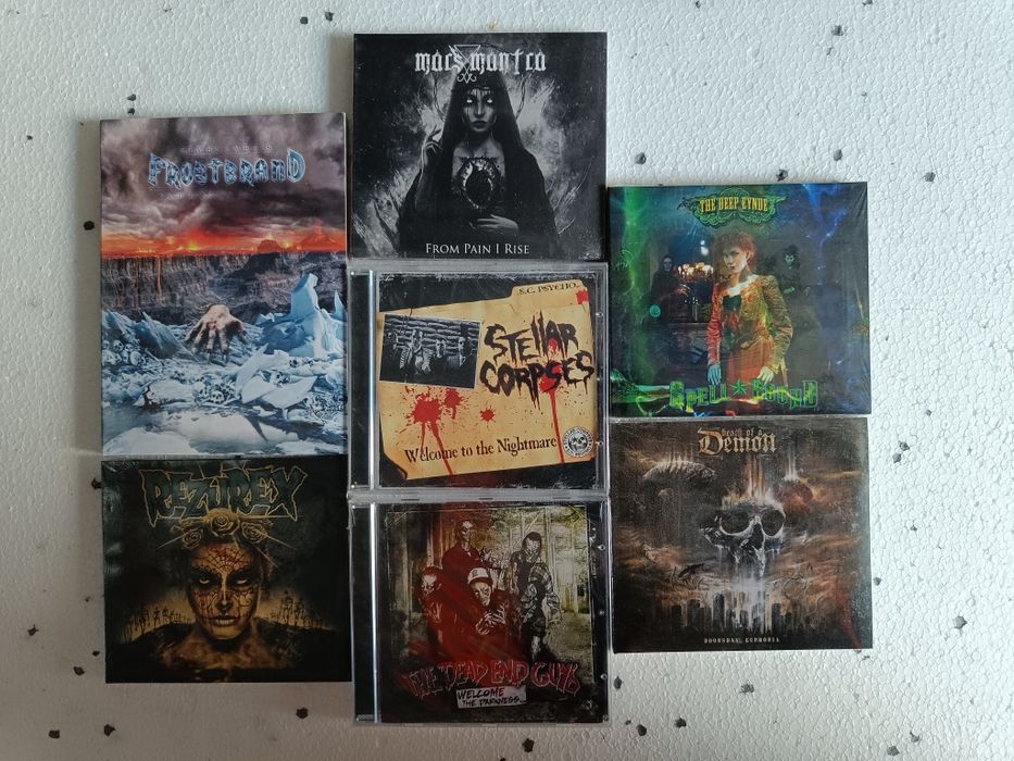 Metal czarny płyty nowe
