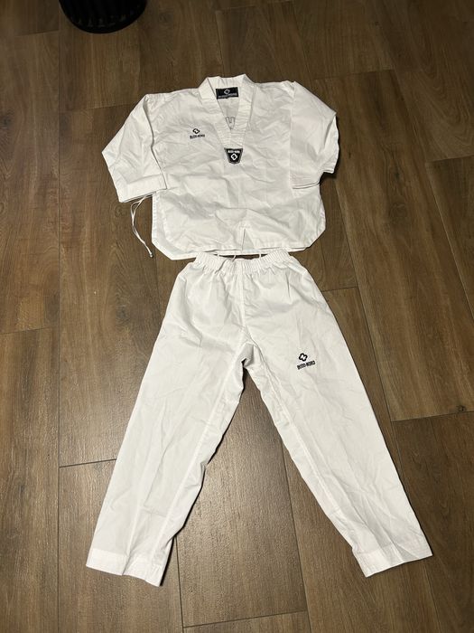 Kimono i spodnie do sztuk walki Budo-Nord, nowe