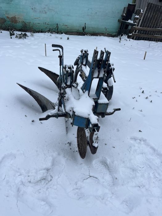 Плуг Fiskars фінляндія