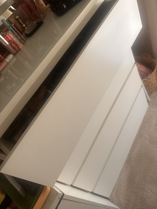 Comoda mal 4 gavetas c tampo vidro branco